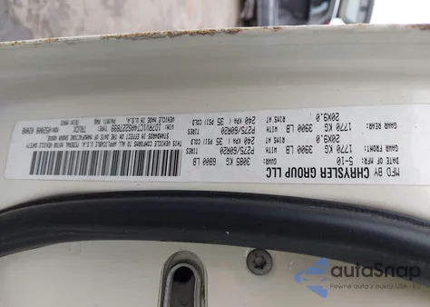 2010 Dodge Ram 1500 Slt/Sport/Trx z USA, uszkodzony, nr VIN 1D7RV1CT4AS227899